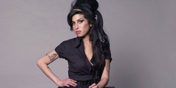 Amy Winehouse 'BACK TO BLACK', Album Istimewa - Minim Pencapaian