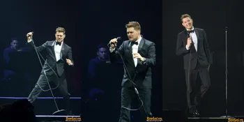 Berkesan Manis, Apa Saja Sih Keseruan Konser Michael Buble?