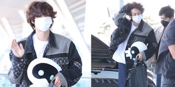 Foto-Foto Jin BTS di Bandara Incheon Sebelum Berangkat ke Argentina, Pamer Rambut Fluffy dan Berantakan Nggemesin Banget!