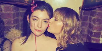 Foto: Galeri Persahabatan Taylor Swift - Lorde, Dekat dan Hangat
