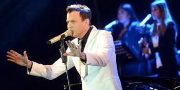 [FOTO] Hangatnya Nostalgia 90an, Tommy Page Buat Kangen Masa Muda
