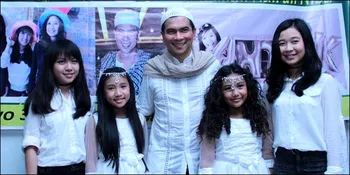 Foto: Inilah Gadis-Gadis Cantik Yang Kini Sibukkan Khrisna Mukti 