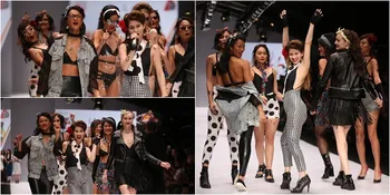 FOTO: Kelly Tandiono Pamerkan Outfit Nyentrik & Seksi di JFW 2017
