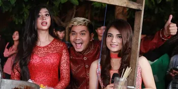 FOTO: Kocak, Indra Bekti Ajak Bintang India Ini Makan Tahu Bulat!