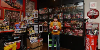 Foto Koleksi Action Figure Dari Johandi Yahya