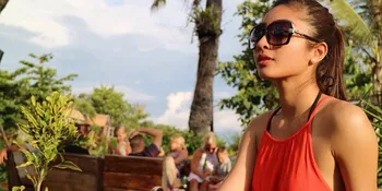 FOTO: Liza Elly, Istri Nicky Tirta Yang Cantik & Hobi Olahraga