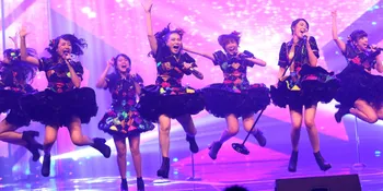 FOTO: Lompatan & Rok Terbang JKT48 Bikin Meriah HUT RTV Yang ke-2