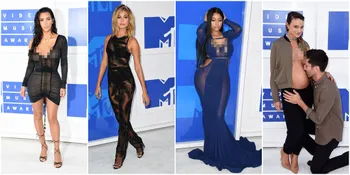 FOTO: Pakai Dress Terbuka-Terawang, Seleb Ini Tampil Hot di VMA