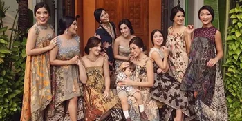 FOTO: Pesona Cantik Girlsquad Jedar dan Nia Pakai Busana Batik
