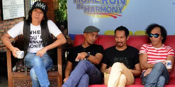 FOTO: Tidur, Jadi Kunci Slank Sukses Hibur Penonton di Acara Ini