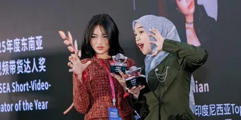 Fuji dan Ria Ricis Berprestasi, Raih Penghargaan The FastMoss Visionary Awards 2026