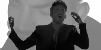 'Ghost Town', Single Baru Adam Lambert Yang Lebih 'Dark'