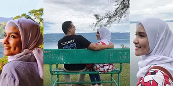 Hangat dan Romantis, Potret Keluarga Intan Nuraini di Danau Toba