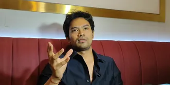 Insanul Fahmi Rela Sujud di Kaki Wardatina Mawa dan Minta Maaf