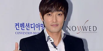 Kangta Saat Menghadiri Pernikahan Komedian Hong Rok Gi