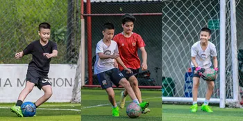 Kini Genap 13 Tahun, 10 Potret Nayutama Putra Bungsu Taufik Hidayat yang Nggak Kalah Keren dari Sang Ayah - Jago Sepak Bola Sejak Dini