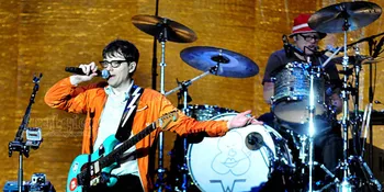 Konser Weezer di Lapangan D Senayan