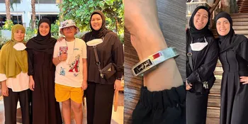 Lama Tak Terdengar Kabar, 8 Potret Lola Amaria yang Berangkat Haji Tahun Ini - Bahagia