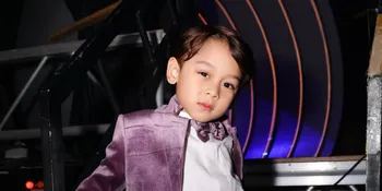 Levian Anak Lesti Kejora Aktif di Panggung Mega Konser D'Academy 7: Joget Kicau Mania