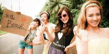 Liburan Musim Panas - Girls Generation Main ke Pantai