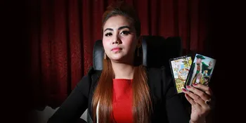 Mama Ella, Master Tarot Reader Cantik Yang Siap Beri Solusi