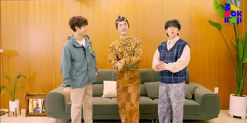 MOKKOJI MINI TALK Adakan Fashion Week Kecil-Kecilan Bersama A.C.E, Jun Pakai Batik dan Udeng Khas Indonesia!