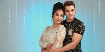 Nyanyi Dangdut, Ratna Dilla Gandeng Bule Brazil Dalam Video Klip