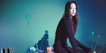 Pancarkan Aura Ice Princess Dalam Pemotretan Untuk W Korea, Yuk Intip Style dan Kecantikan Krystal Jung yang Tak Berubah!