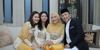 Potret Ayu Ting Ting Rayakan Idul Adha Sekeluarga, Baby Qaysar Jadi Sorotan