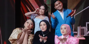 Potret Coach Selfi Yamma Bareng Academia yang Dimentorinya & Kakak Kelas