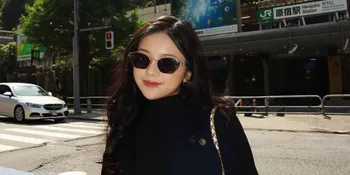 8 Potret Cantik Diva Azzura Liburan di Jepang Bareng Ibu, Outfit ala Harajuku