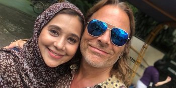 Potret Mesra Ayu Azhari dan Mike Tramp 'White Lion', Berawal Dari Nikah Siri - Langgeng 18 Tahun Bersama