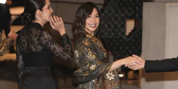 Potret Nikita Willy Cantik Bergaun Batik di Resepsi Luna Maya, Handmade - Dibuat Dalam 2 Bulan