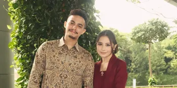 Potret Prilly Latuconsina dan Omara Esteghlal Kondangan, Serasi Berkebaya dan Batik