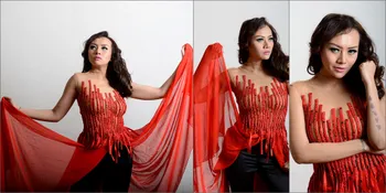 Seksi Pakai Dress Merah, Inilah Kisah Iva Ex Trio Macan Sekarang