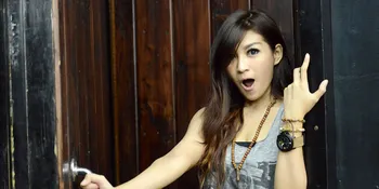 Selfie Cantik Egha Latoya, Pancarkan Pesona Ceria dan Bahagia