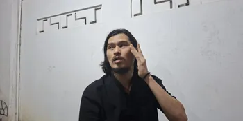 Tangis Pecah Virzha di TPU Jombang, Antar Sang Ayah ke Liang Lahat