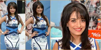 Tinggi dan Super Langsing, Pooja Sharma Siap Bikin Kamu Meleleh