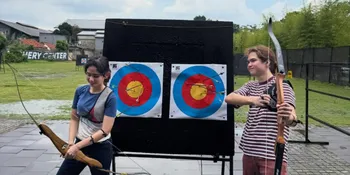 Tissa Biani Latihan Panahan Bareng Dul Jaelani