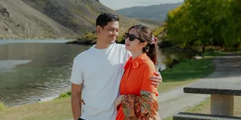 Tyara Renata & Surya Insomnia Liburan ke New Zealand Bareng Anak-Anak