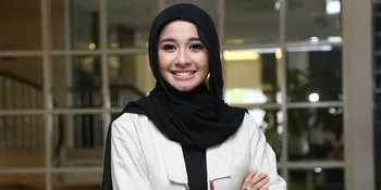 Umrah ke Tanah Suci, Laudya Cynthia Bella Bahagia Penuh Senyum