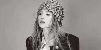 9 Potret Zhang Jingyi Tampil Chic di Pemotretan Terbaru untuk Cover T China Magazine