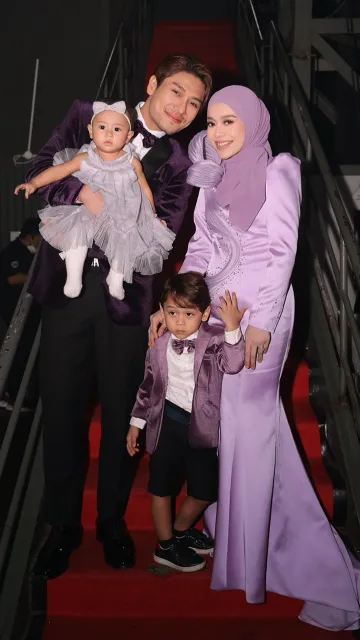 Momen Siraman 7 Bulanan Lesti Kejora, Berlangsung Khidmad