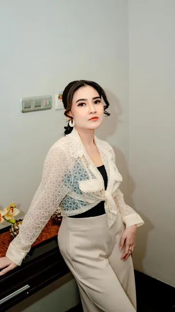 Nella Kharisma Ulang Tahun, Didoakan Cantik dan Glowing Terus oleh Dory Harsa 