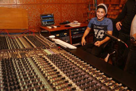 Teuku Rassya siap merilis album baru hasil kolaborasinya bersama Agnes Monica ©KapanLagi.com/Budy Santoso