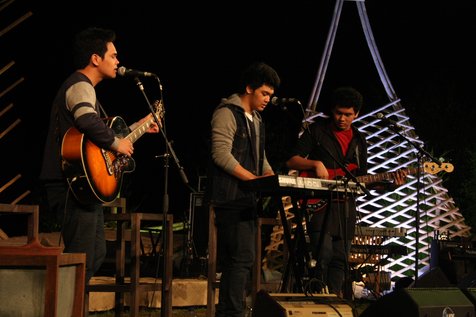 Nada-nada indah The Overtunes jatuh dari surga hari ini, Sudah tahu?