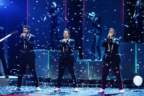 Take That dedikasikan penampilan mereka di Liverpool untuk korban bom di Manchester beberapa waktu lalu © Splashnews