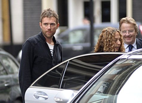 Damon Albarn sempat ikut dalam pembuatan album terbaru Adele, 25 © Fameflynet