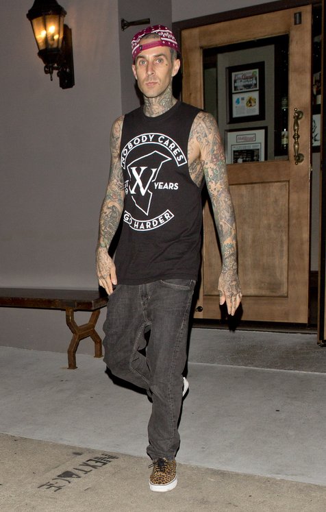 Travis Barker siap luncurkan album baru bareng Blink 182 tahun depan © Splashnews.com