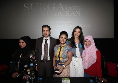 Melly Goeslaw sempat stres saat menggarap lirik lagu film ini ©KapanLagi.com/Budy Santoso